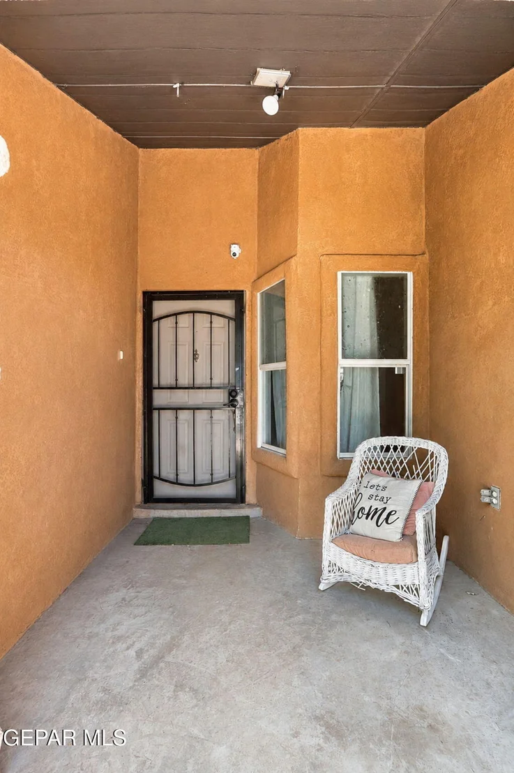 Photo of 835 SUN CITY PARK Court