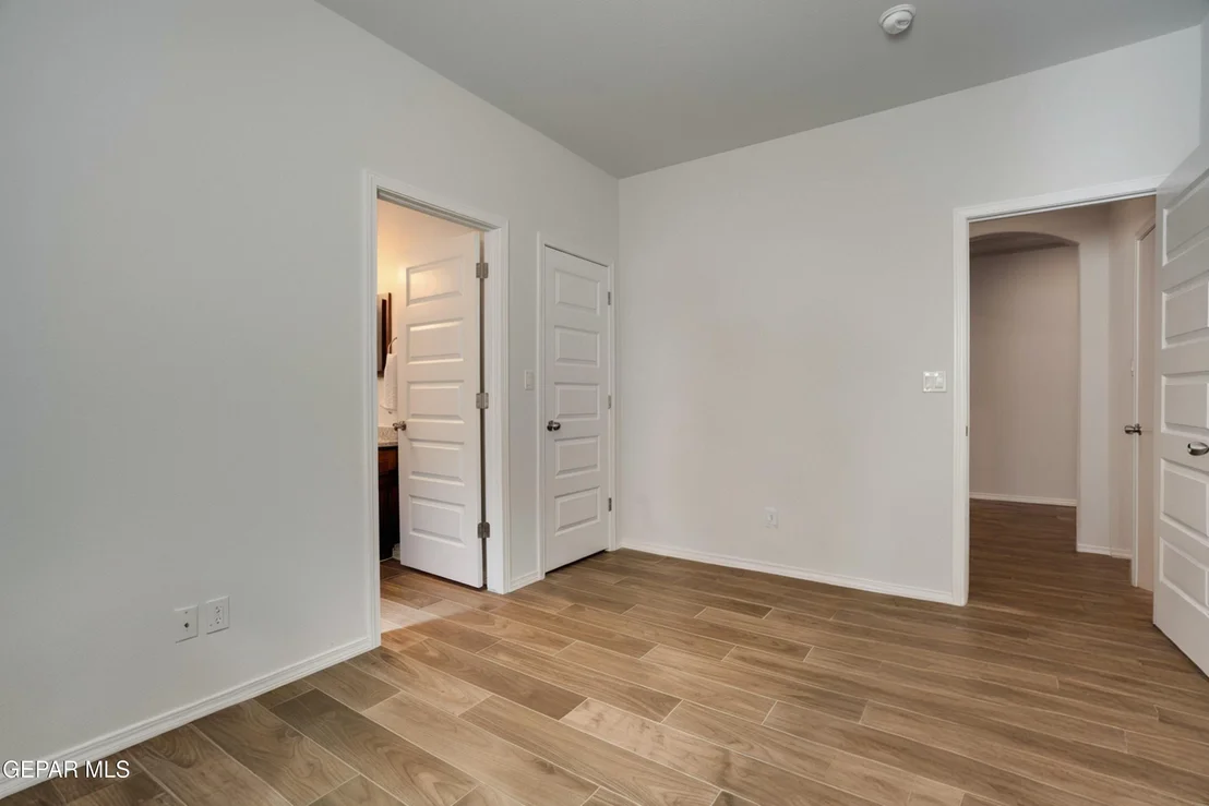 Photo of 7328 Glacier Drive