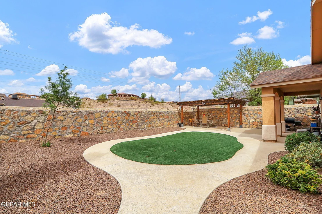 Photo of 7101 Luz De Sol Drive