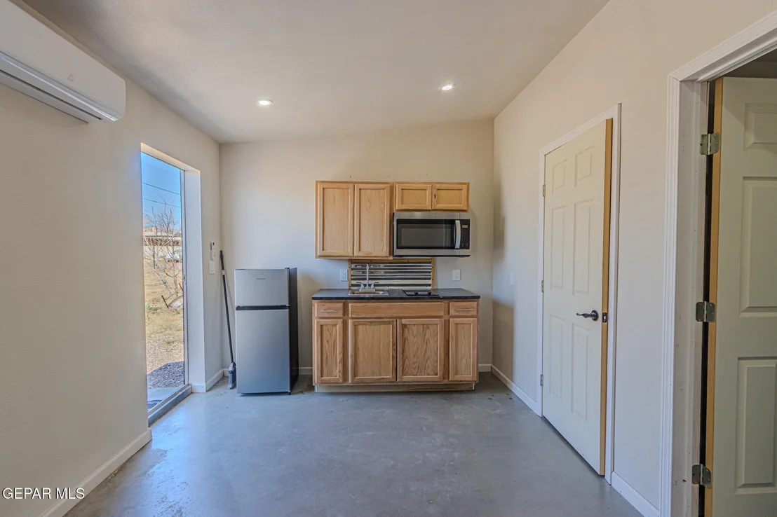 Photo of 905 Summer Street