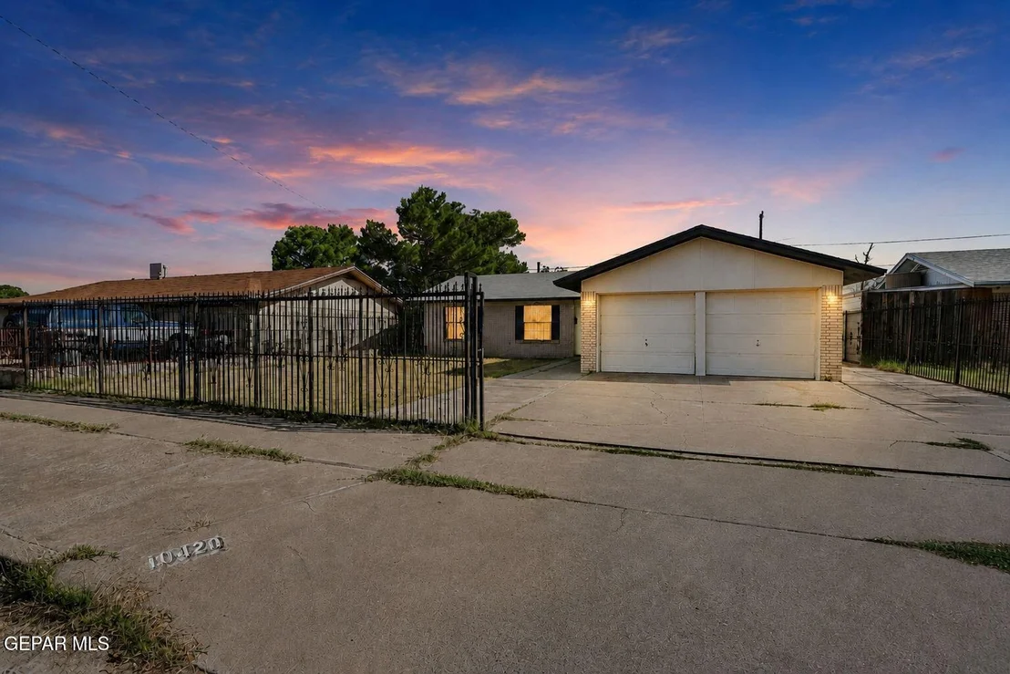 Photo of 10420 MAXWOOD Drive