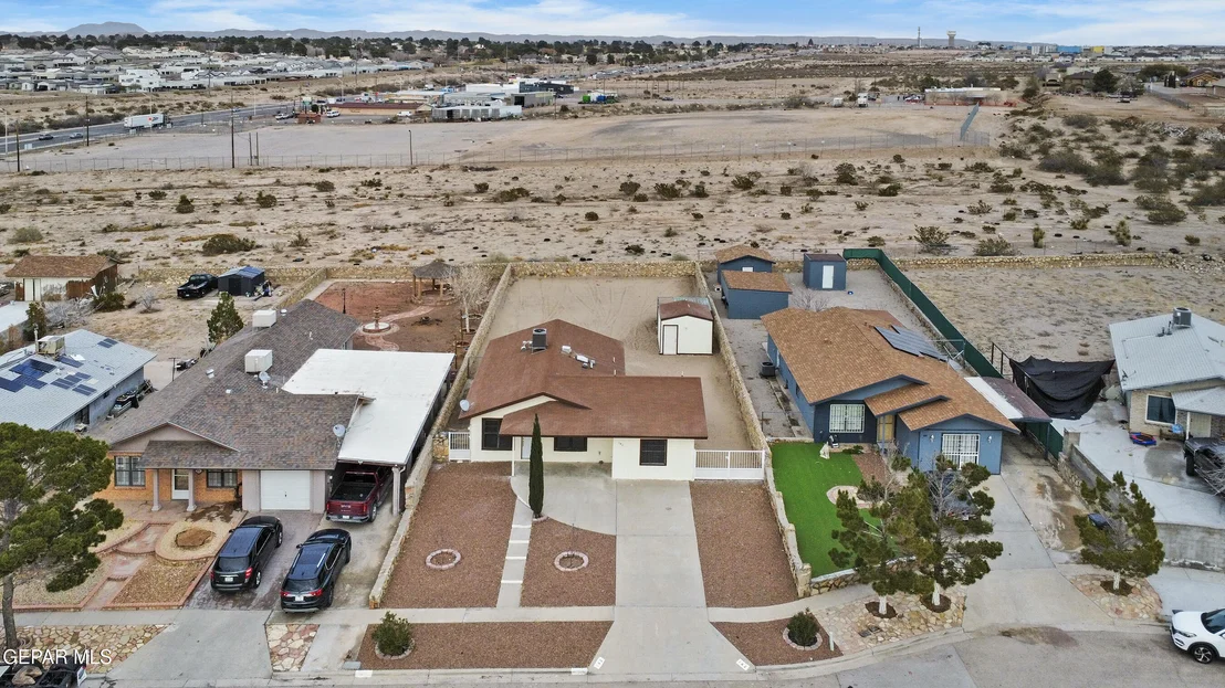 Photo of 142 GREEN DESERT Circle
