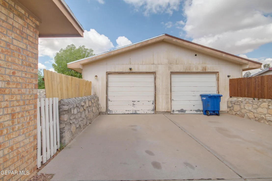Photo of Unit B at 3429 RISNER Place