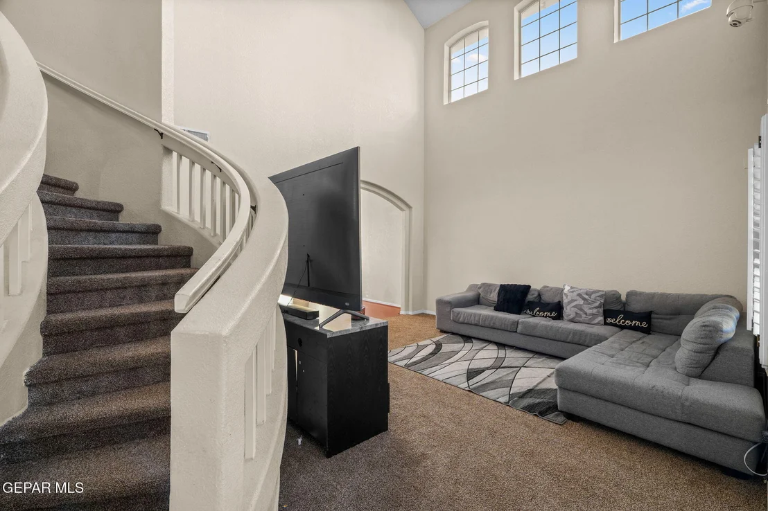 Photo of 2013 SHADOW RIDGE Drive
