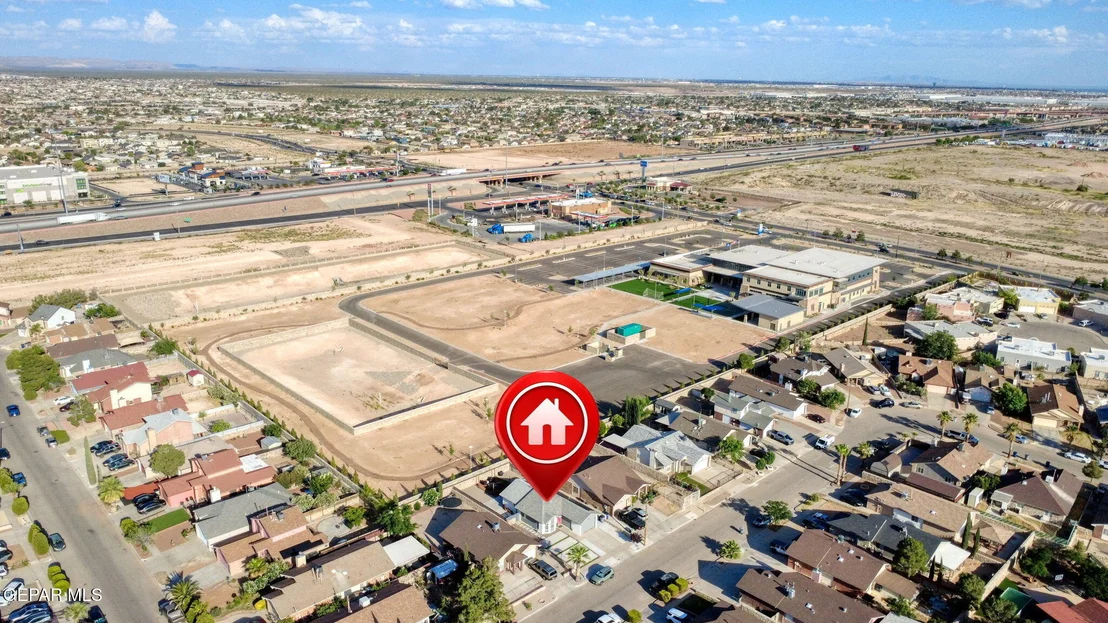 Photo of 2802 CASTLE HILL Circle