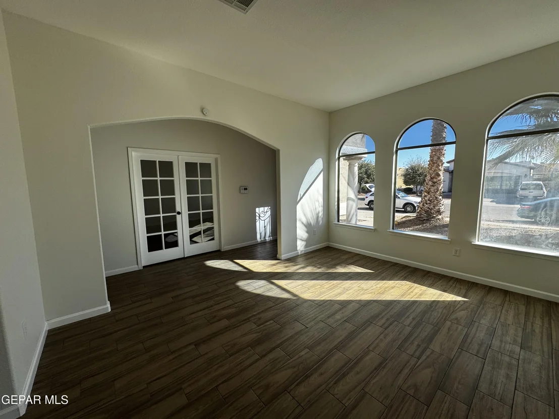 Photo of 3163 SARINA Circle