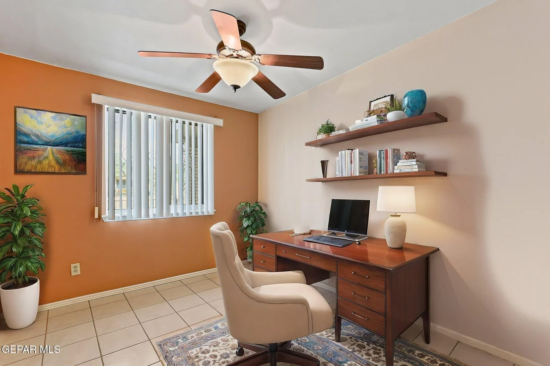 Photo of 233 MANUEL Drive