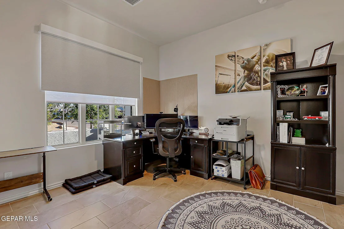 Photo of 12233 BIDDLESTON Drive