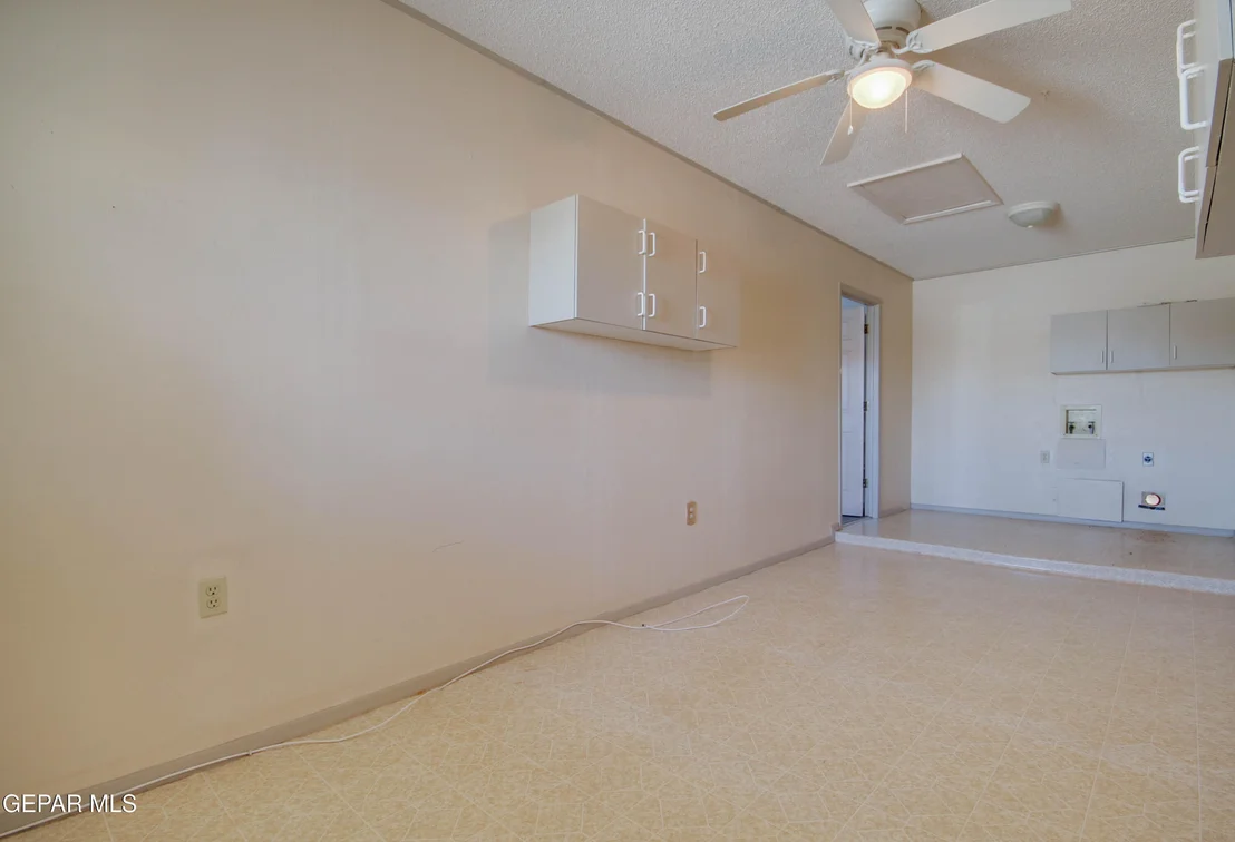 Photo of 5649 LONGVIEW Circle