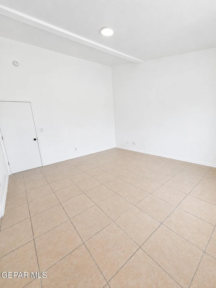 Photo of 10270 VALLE DEL SOL Drive
