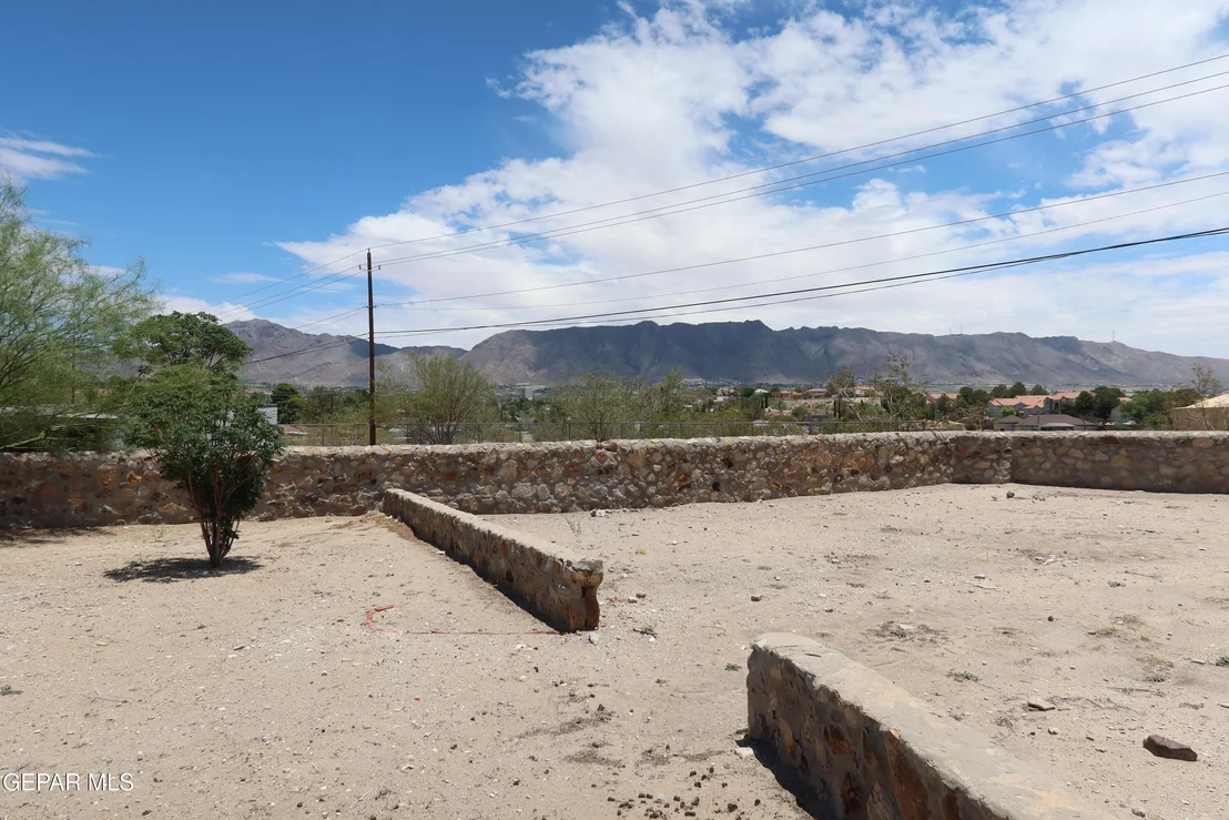 Photo of 836 DE LEON Drive