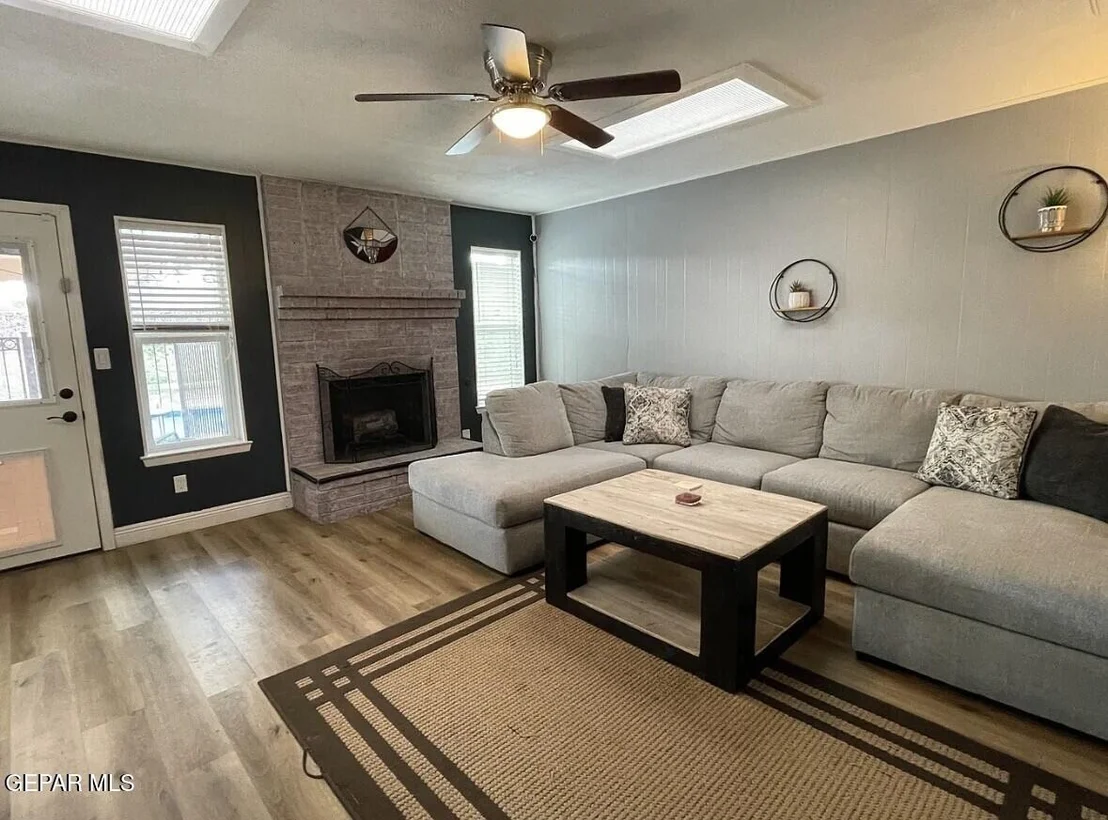 Photo of 1856 MIKE HILL Drive