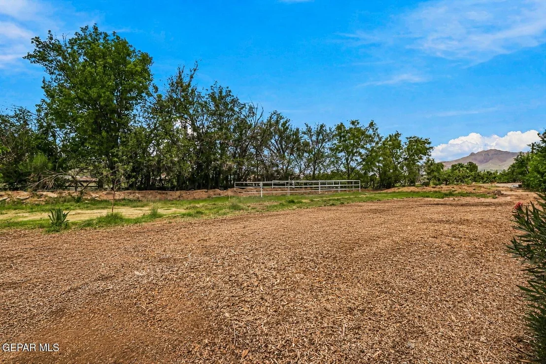 Photo of 4015 EMORY Road