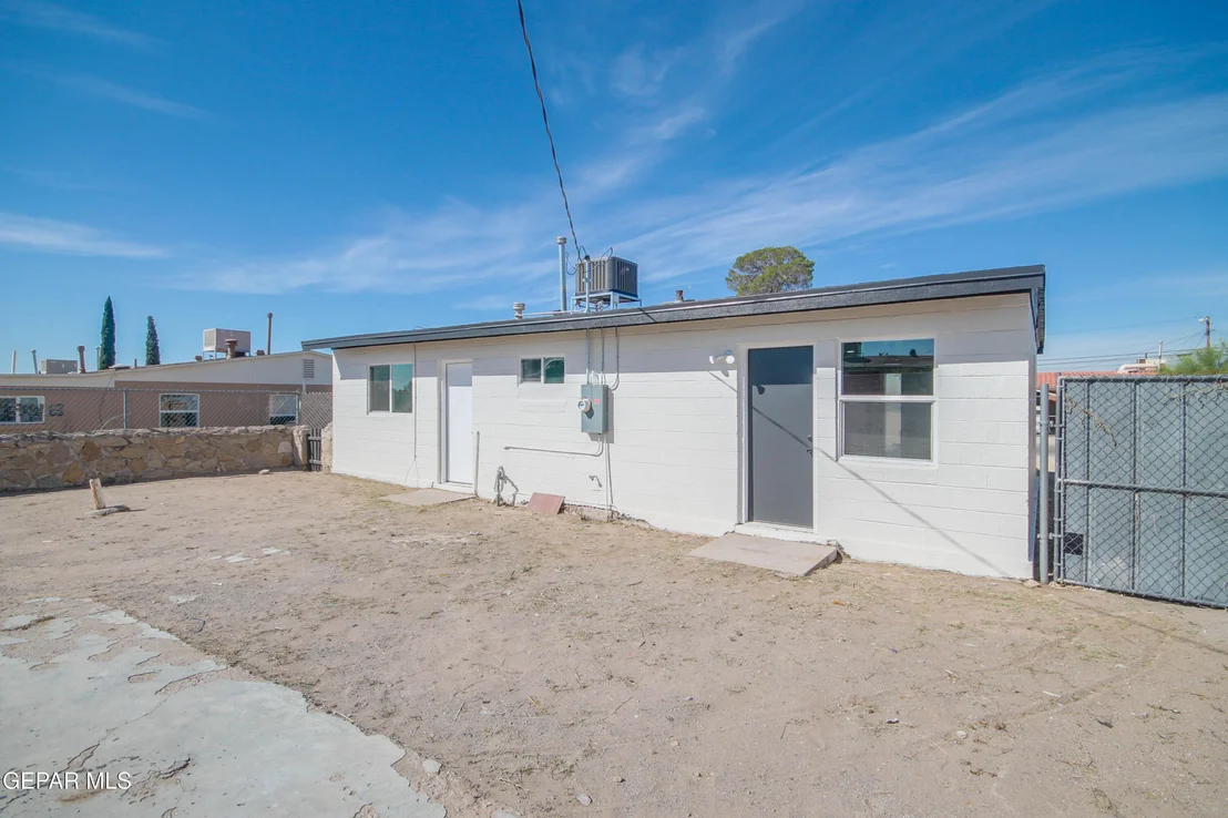 Photo of 812 SANTA BARBARA Drive