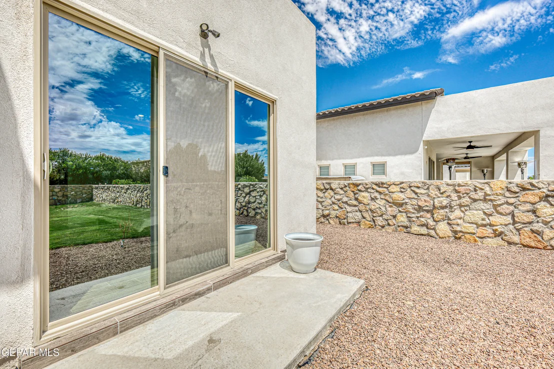 Photo of 5620 RIVER RUN Street