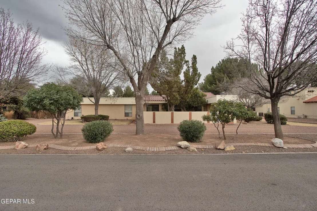 Photo of 308 Stotts Avenue