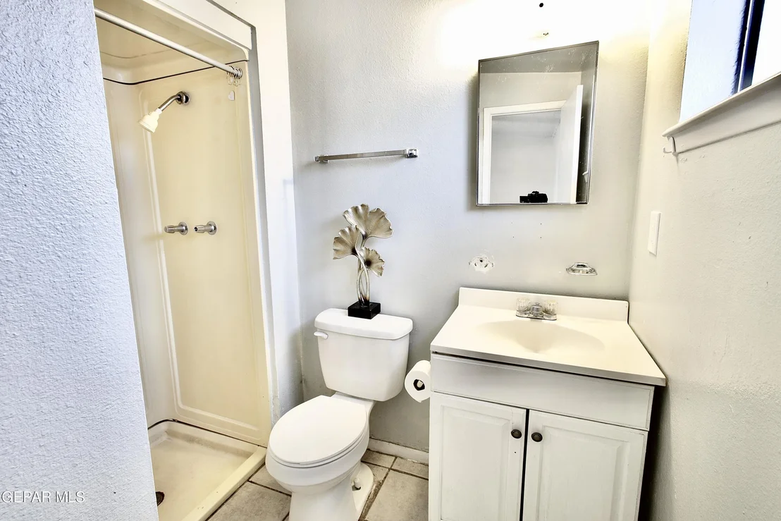 Photo of 816 MONCLOVA Lane