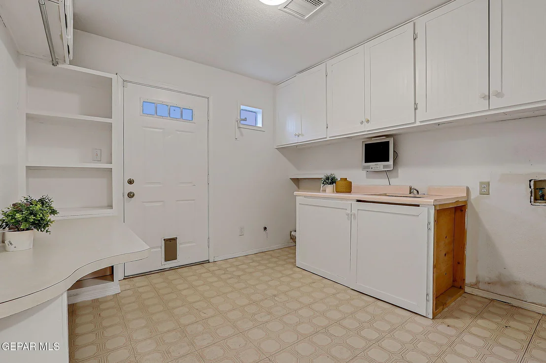 Photo of 11604 Cedar crest Drive
