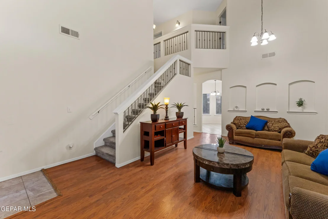 Photo of 11221 Northview Drive
