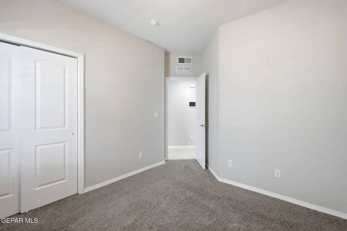 Photo of 220 ANGLESY Place