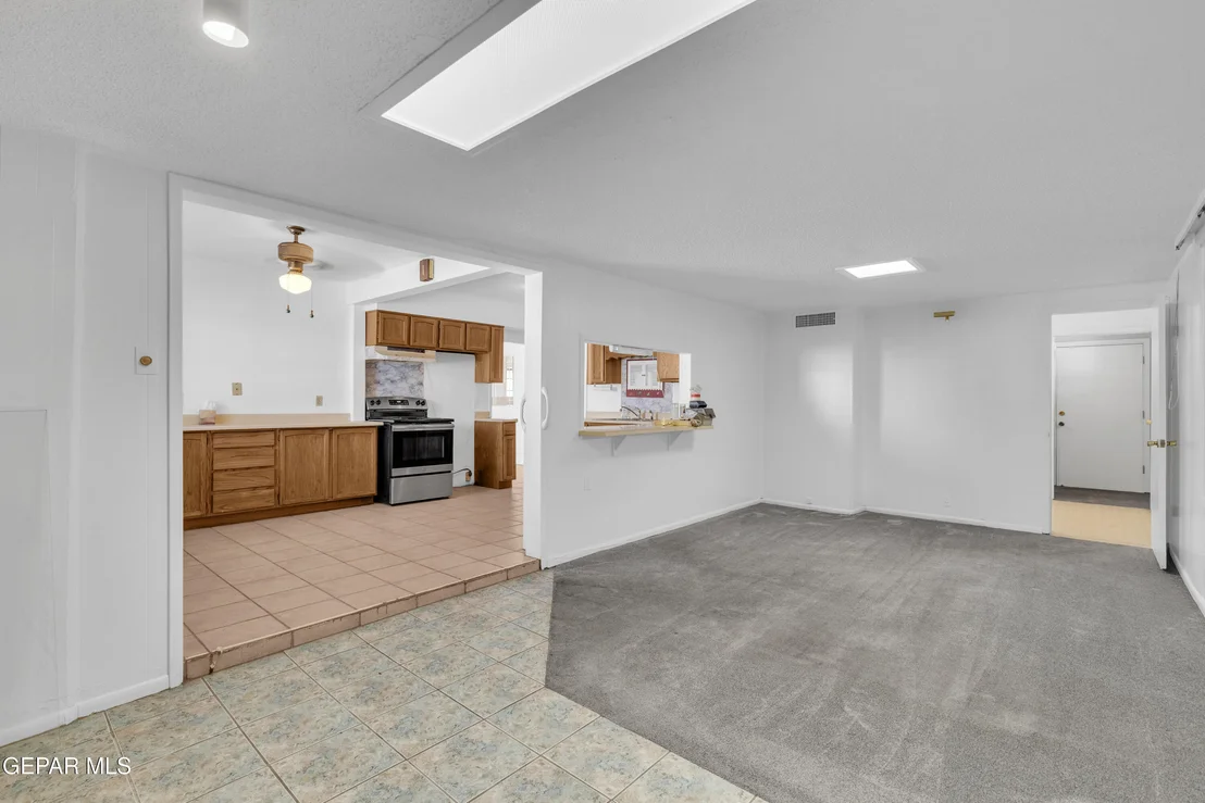 Photo of 1304 WAINWRIGHT Drive