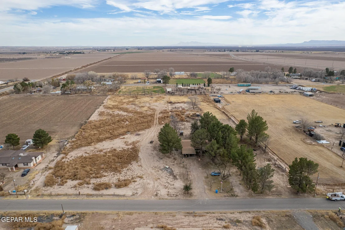 Photo of 255 Windgail Road