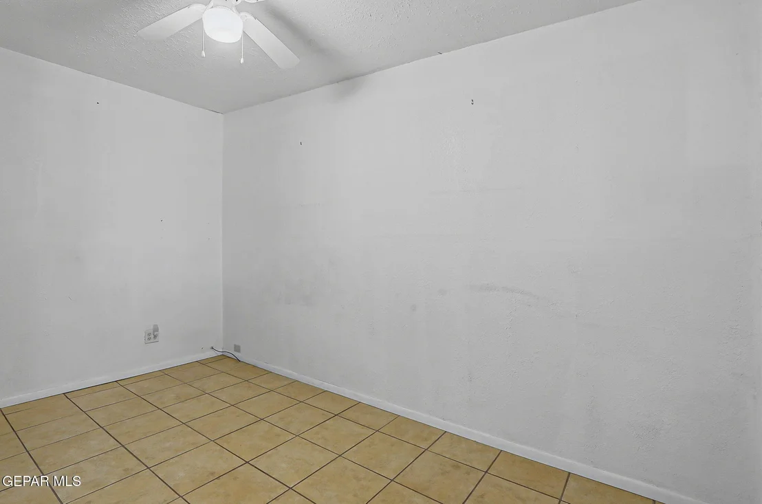 Photo of 10161 BERMUDA Avenue