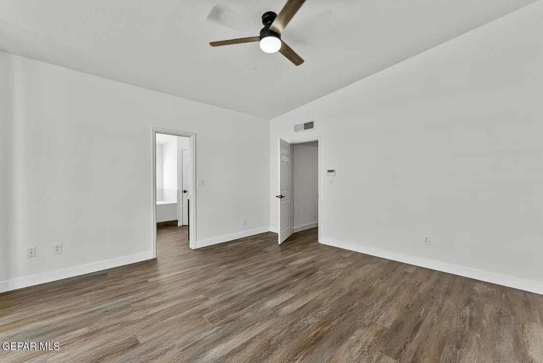 Photo of 6637 WIND RIDGE Drive
