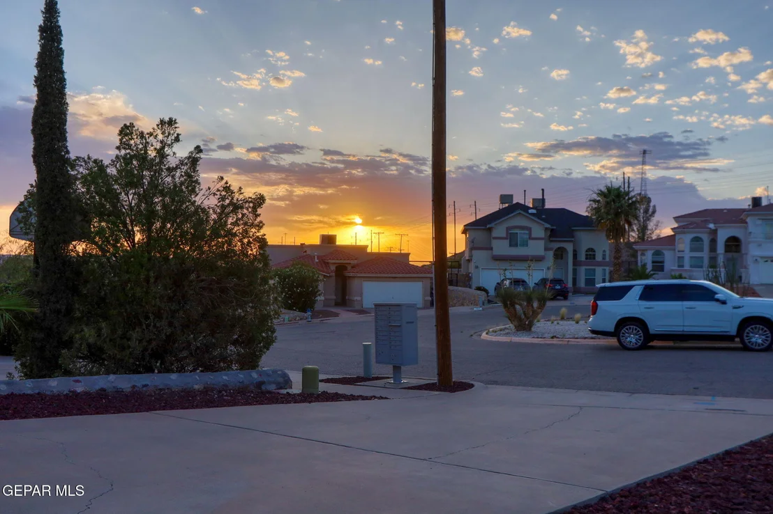 Photo of 7616 DIANJOU Drive