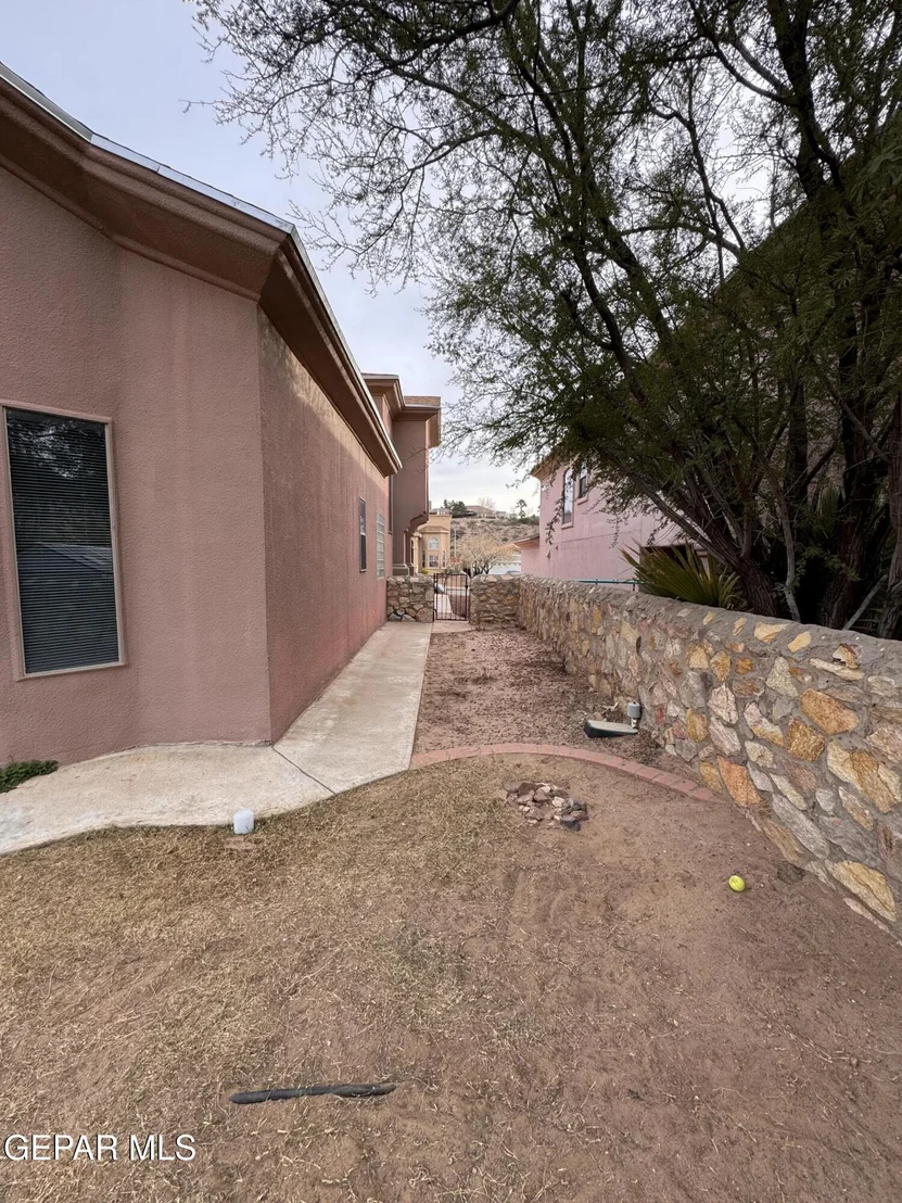 Photo of 6377 FRANKLIN GATE Drive