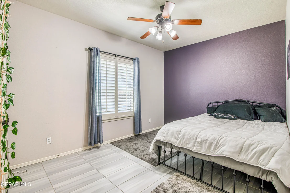 Photo of 5800 ANGEL Street