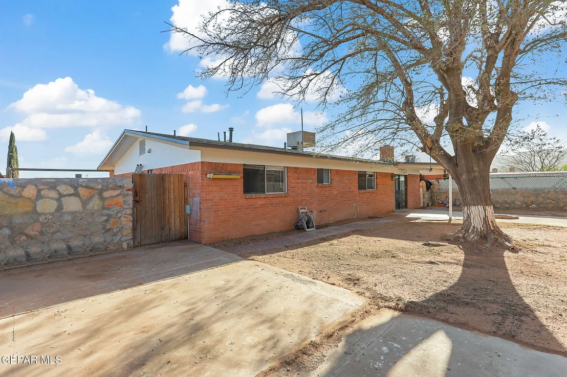 Photo of 5125 ROUND ROCK Drive