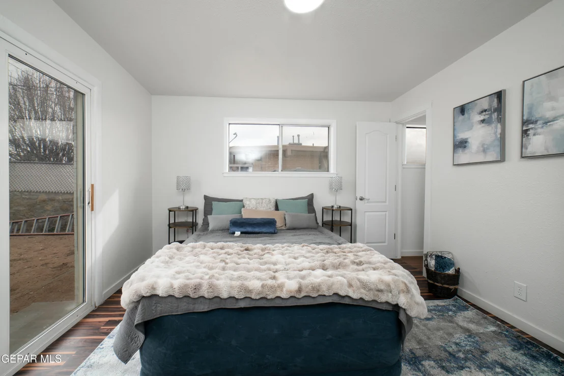 Photo of 5107 HARLAN Drive