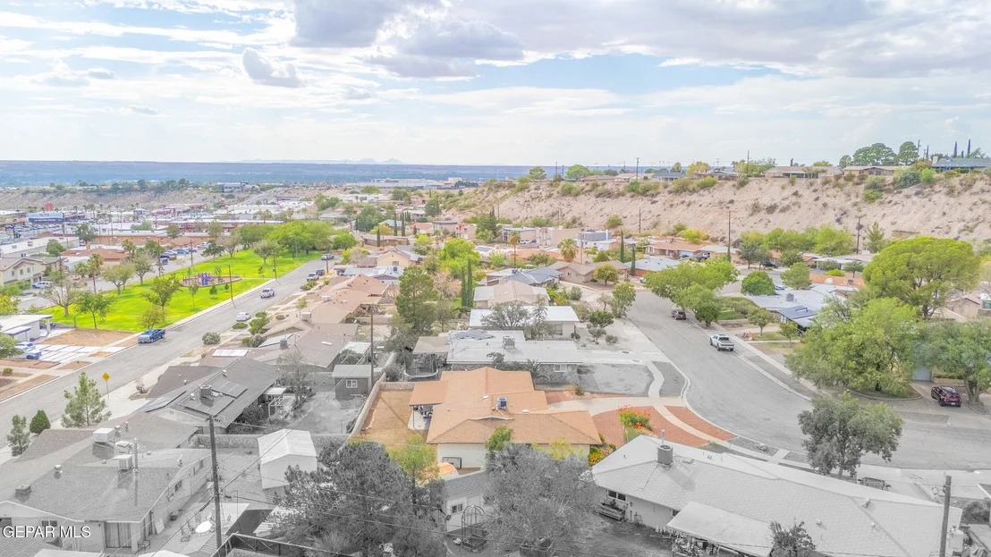 Photo of 224 VIKING Drive