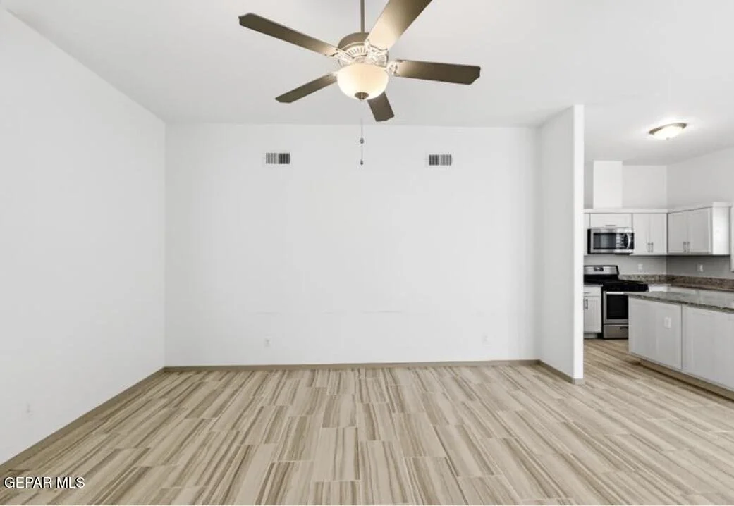 Photo of 613 CEDARWOOD Drive