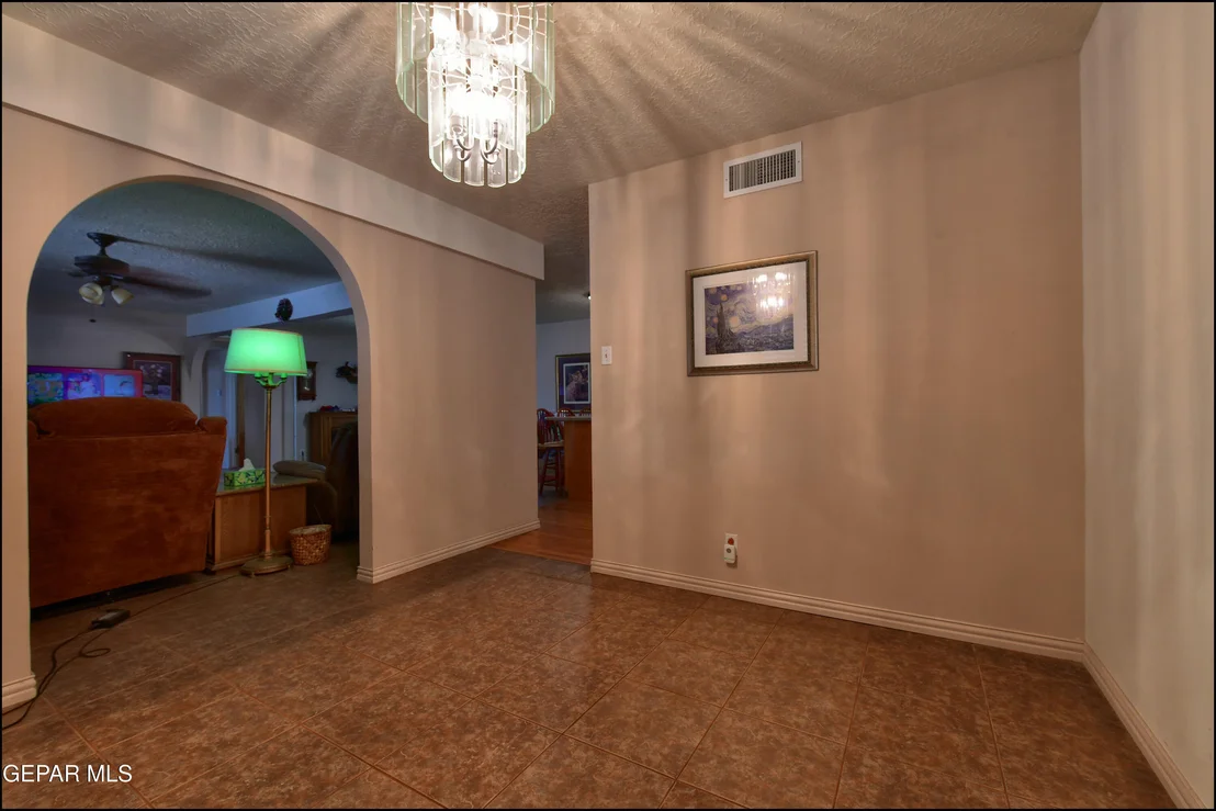 Photo of 3317 Dublin Road