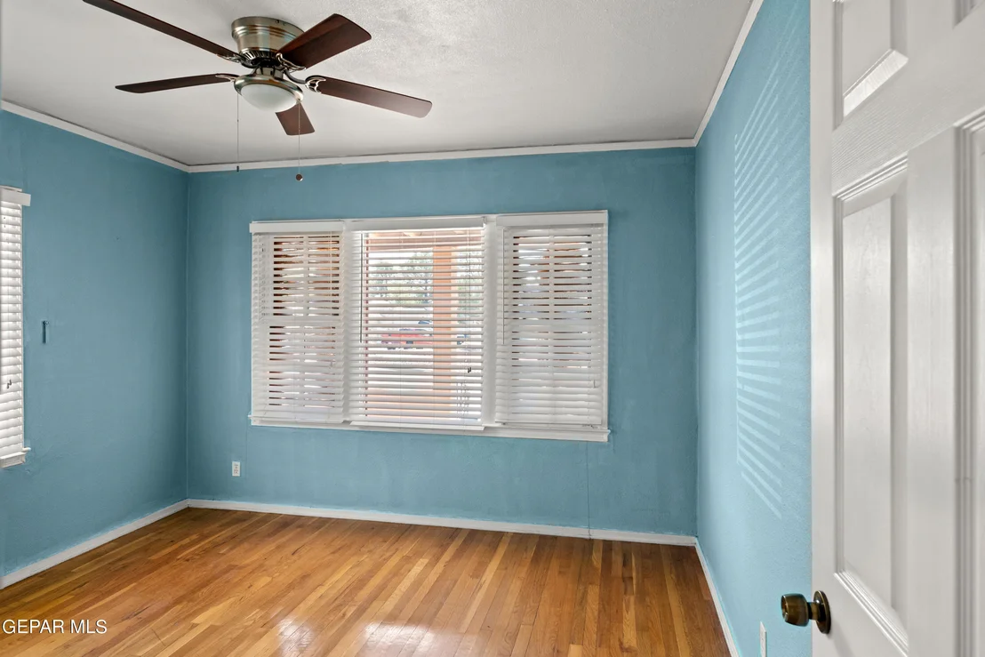 Photo of 515 GREGORY Avenue