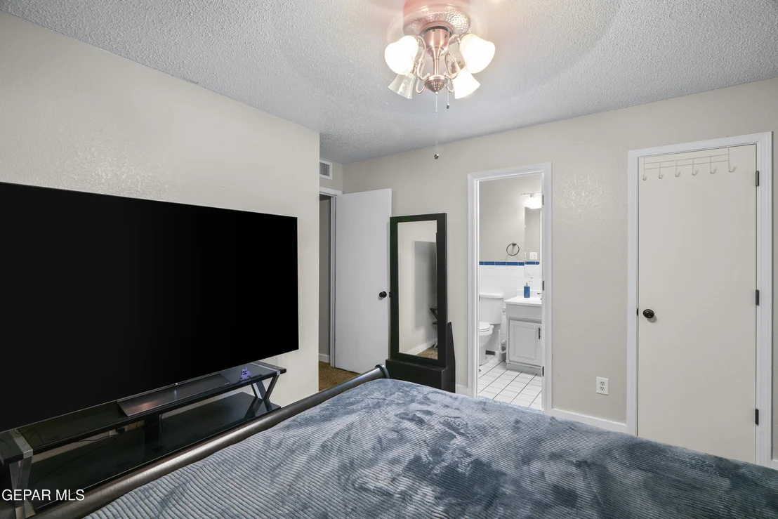 Photo of 5309 PLAINVIEW Drive