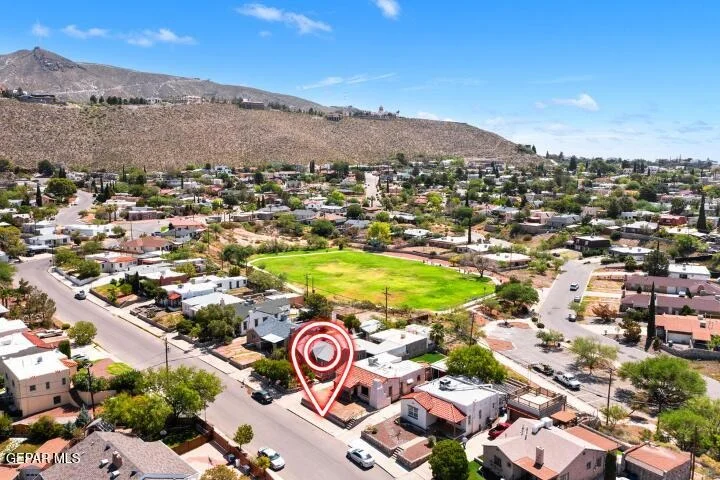 Photo of 810 MESITA Drive