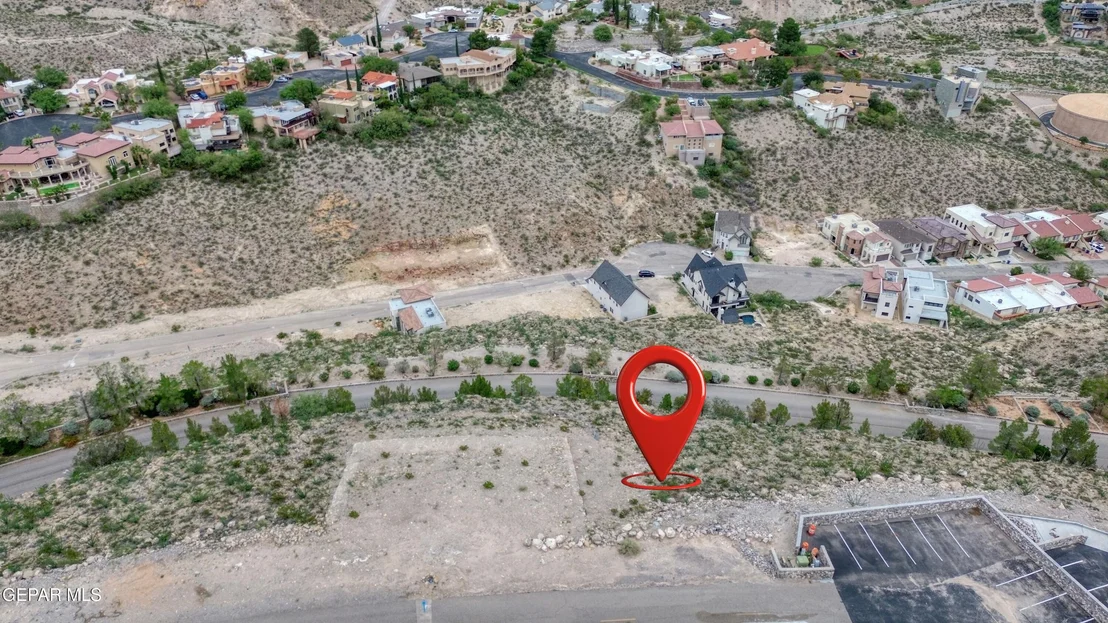 Photo of 10 LONE CREST Drive