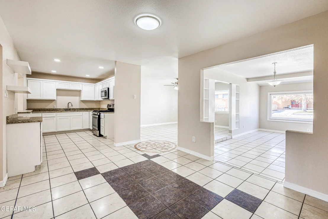 Photo of 424 Indian Place