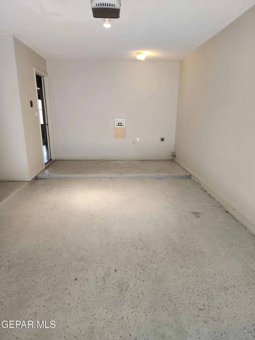 Photo of 6241 Kings Bridge Drive