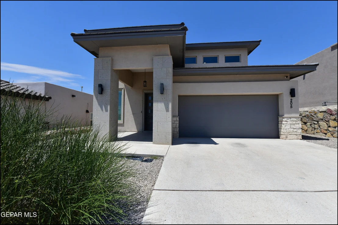 Photo of 205 ANGLESY Place