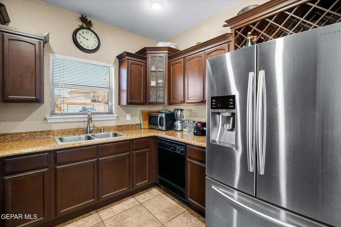 Photo of 3281 GARDEN POINT Drive