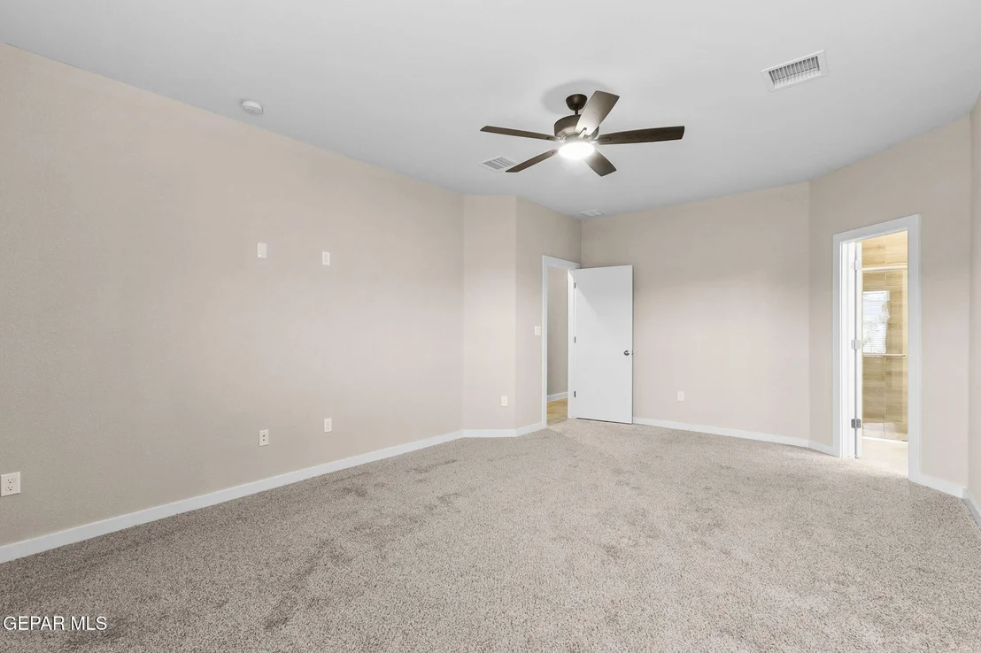 Photo of 542 Spanish Oak Drive
