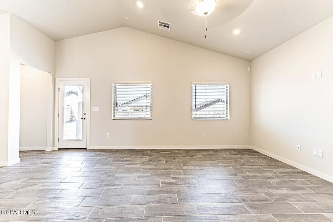 Photo of 913 Pettus Place