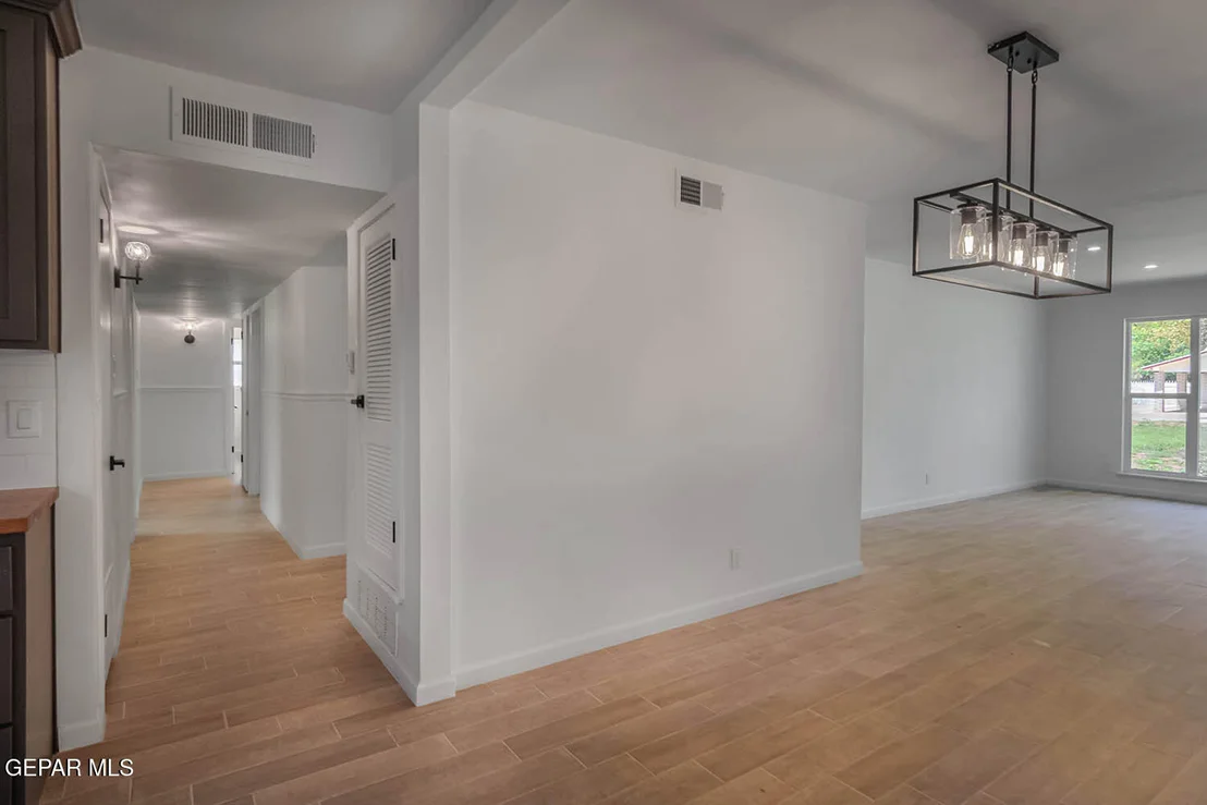 Photo of 730 MONTCLAIR Drive