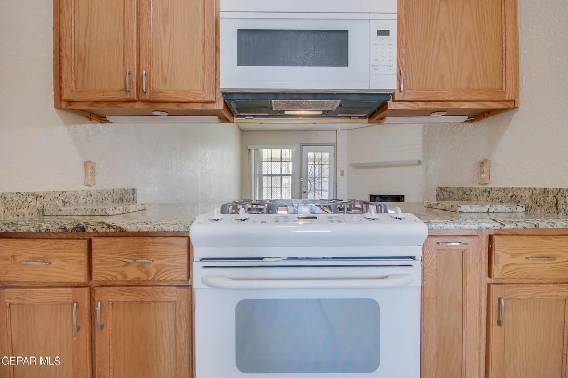 Photo of 5649 LONGVIEW Circle