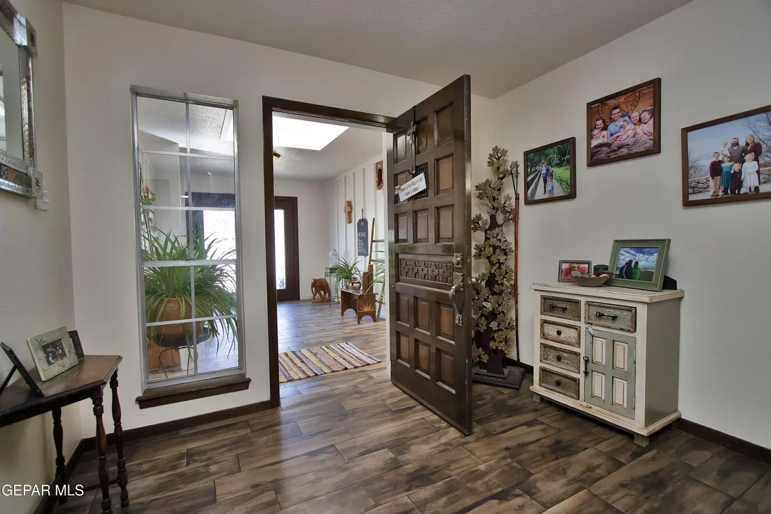 Photo of 516 QUERETARO Drive