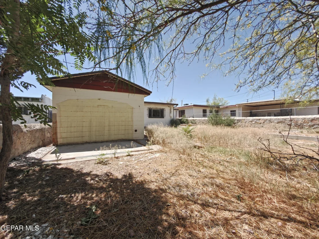 Photo of 816 CARDON Street